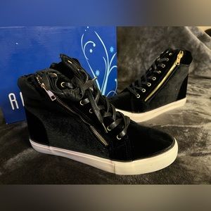 Rouge Black Velvet High Top Sneakers - Size 9